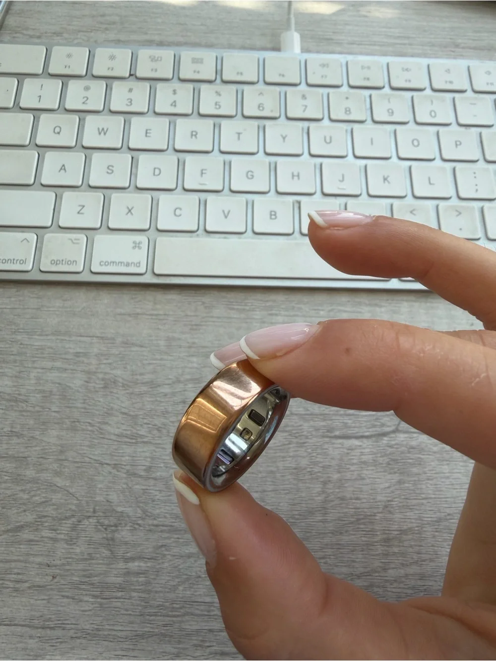 OURA ring in rose gold, size 7 - Wearable Fitness Tracker